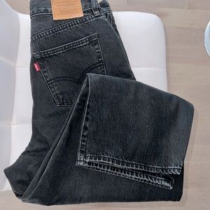 Brand new Levi’s jeans: balloon legs